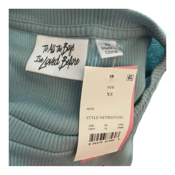 Chic Sage Green Crop Top with Heart Detail - Picture 4 of 5